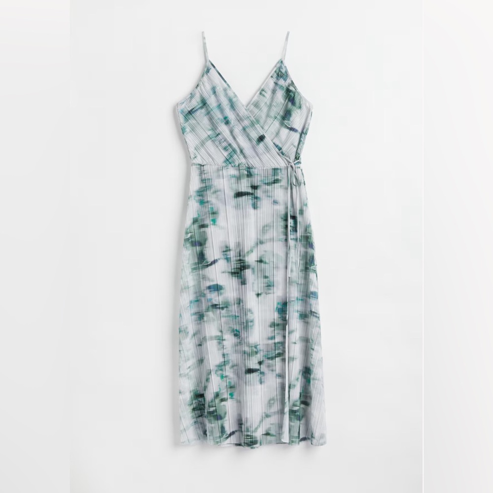 H&M Pleated Dress, size S